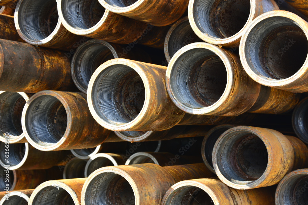 Pipes for drilling oil and gas wells stacked in a stack Pipes for drilling oil and gas wells stacked in a stack