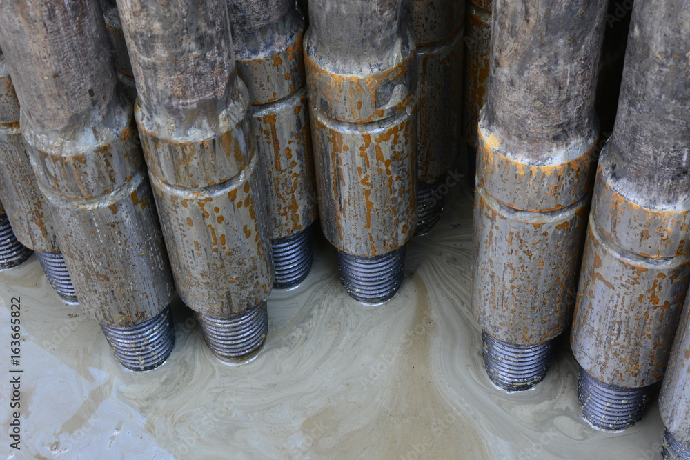 Pipes for drilling oil and gas wells stacked in a stack Pipes for drilling oil and gas wells stacked in a stack