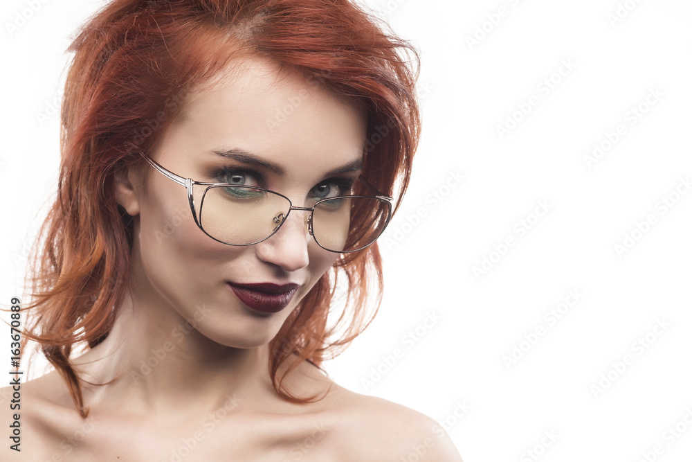 Obraz premium Eyewear glasses woman portrait isolated on white