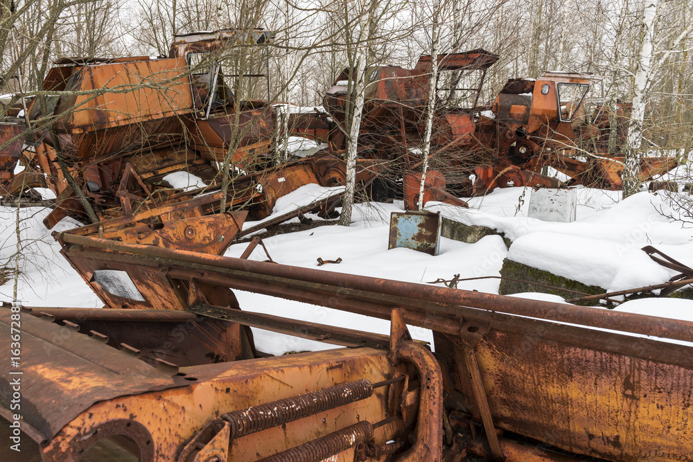 Fototapeta premium Rusty Threshers in Snow Chernobyl