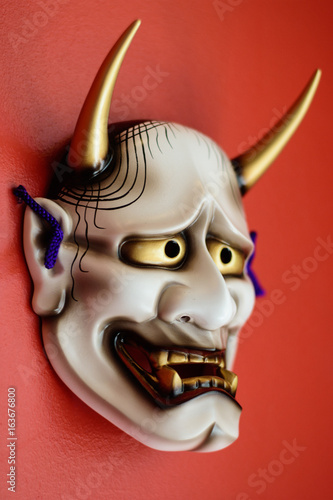 Konstfotografi japanese devil mask
