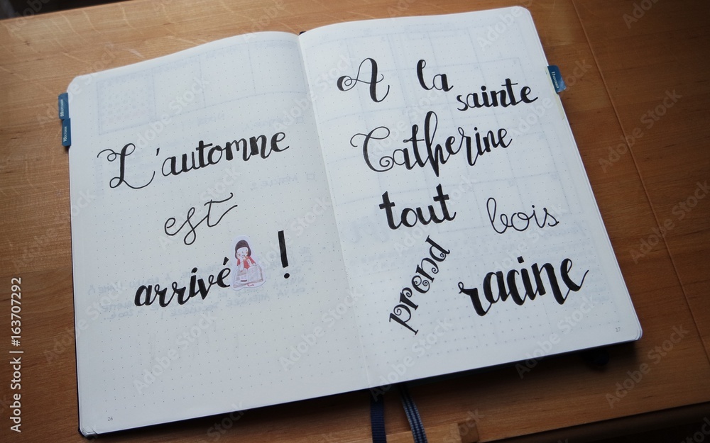 Carnet / agenda personnalisé. Lettrage et calligraphie. Carnet / agenda personnalisé. Lettrage et calligraphie.