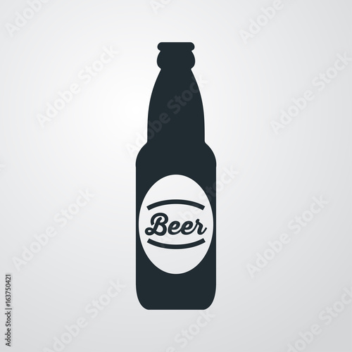 Icono plano botella de cerveza con etiqueta en fondo degradado