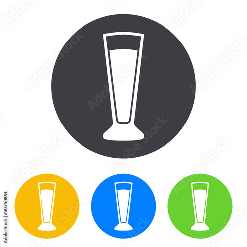Icono plano vaso cerveza ale en circulo varios colores