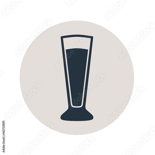 Icono plano vaso de cerveza ale en circulo gris