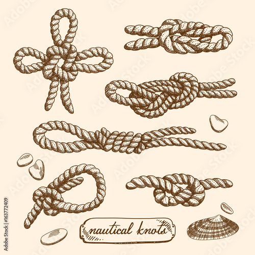 Set of nautical knots