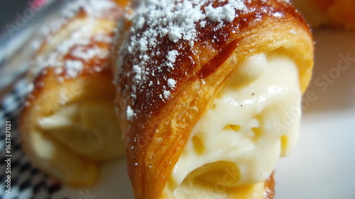 Roulé à la crème pâtissière