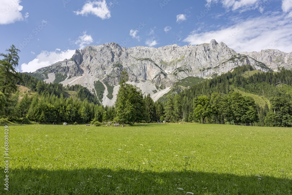 Teilansicht des südlichen Dachsteinmassivs, Steiermark, Österreich