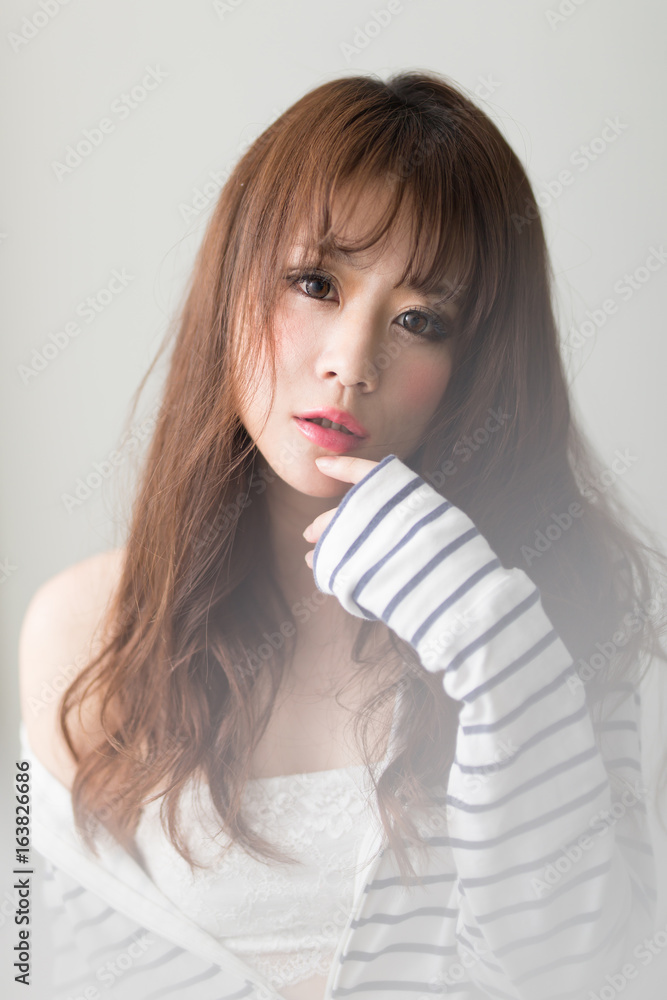 寝起き・女性