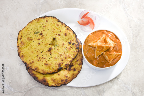 Shahi Paneer or Cheese Cooked with Curry with Missi Roti