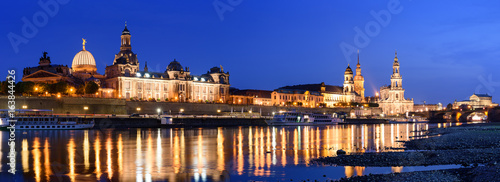 Altstadt Dresden in der Dämmerung