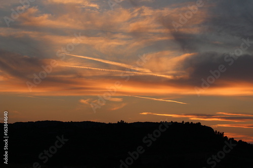 coucher de soleil dans les corbi  res