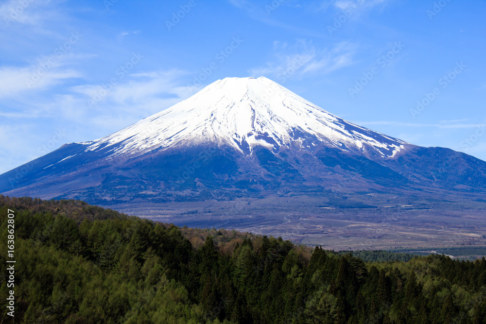 忍野村二十曲青空と富士山