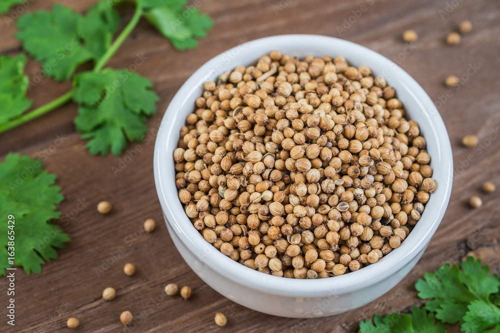 Coriander seeds in bowl