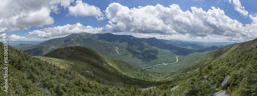 Fototapeta Naklejka Na Ścianę i Meble -  Panoramic View from Cannon Mountain, New Hampshire