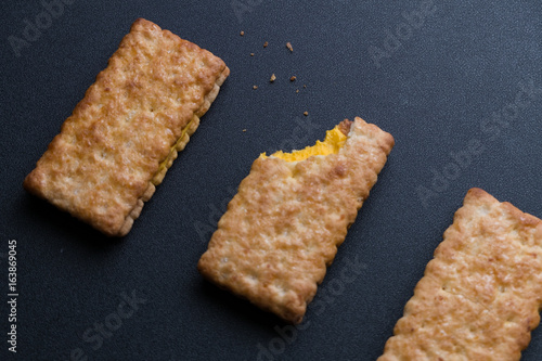Sweet cracker sandwich cheese