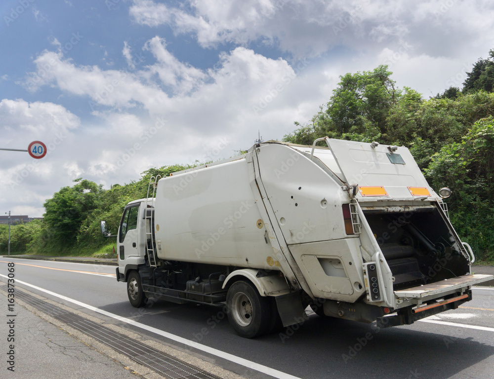 ゴミ収集車 清掃車 Stock Photo Adobe Stock ゴミ収集車 清掃車 Stock Photo Adobe Stock