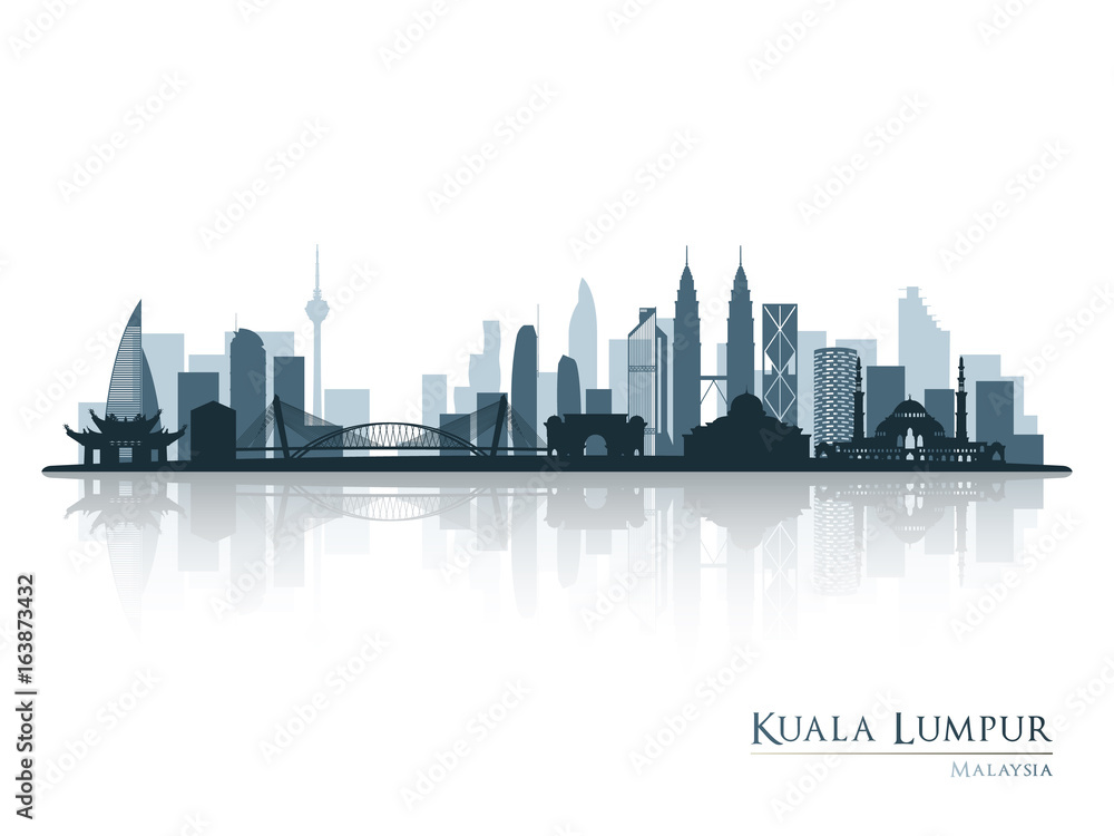 Naklejka premium Kuala Lumpur, niebieska sylwetka panoramę z odbiciem. Ilustracji wektorowych.