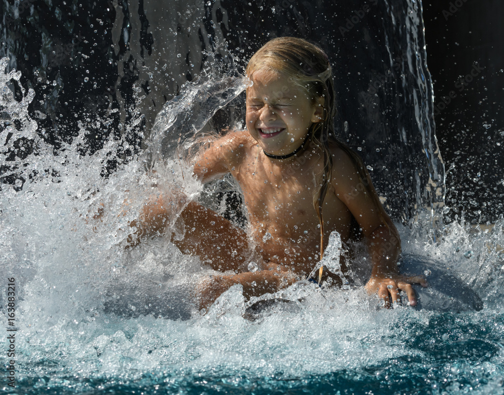 Fototapeta premium sommerlicher Badspass