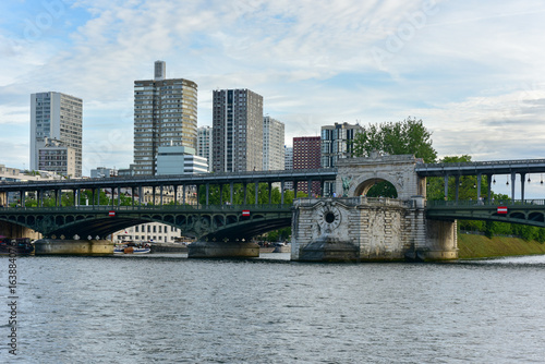 Pont de Bir-Hakeim Bridge - Paris  France
