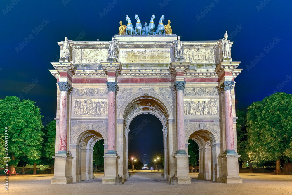 Arc de Triomphe at the Place du Carrousel