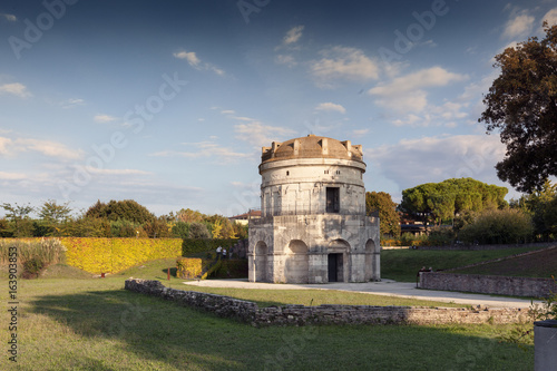 Mausoleo di Teodorico Ravenna photo