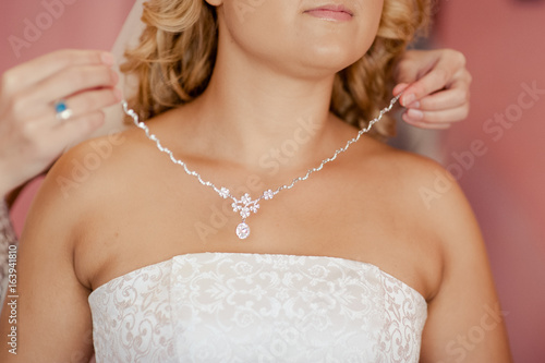 Beads of the bride. Beautiful jewelry for the bride