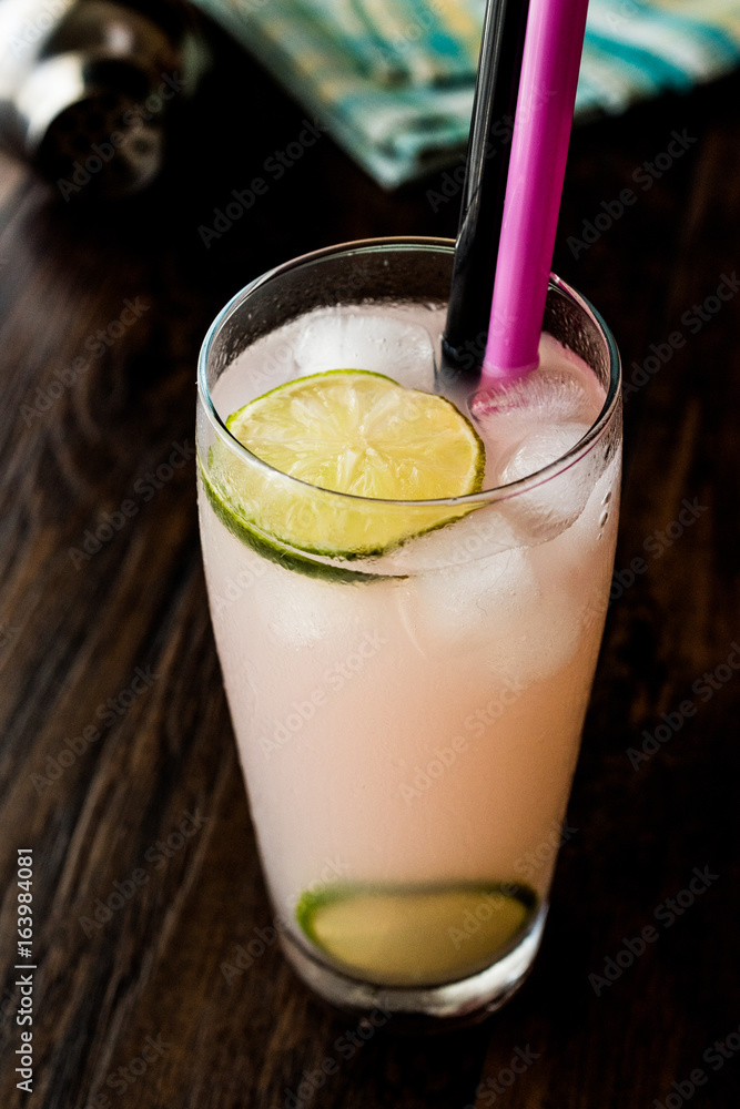 Greyhound Cocktail with lime (made with grapefruit). Greyhound Cocktail with lime (made with grapefruit).