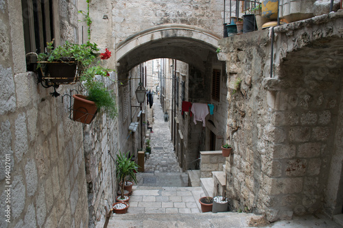 Fototapeta Naklejka Na Ścianę i Meble -  Ruelle vieille ville Dubrovnik