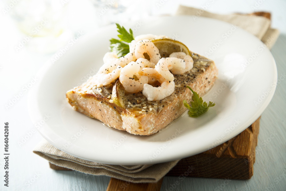 Baked salmon with shrimps and lime Baked salmon with shrimps and lime