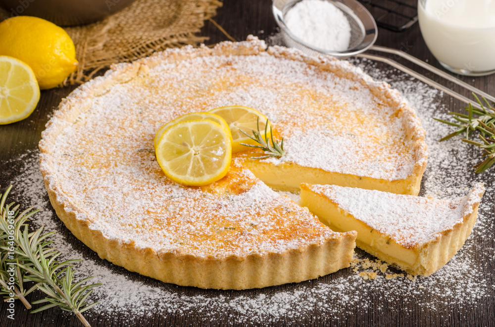 Delish leamon tart