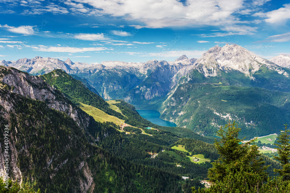 Obraz premium Beautiful summer landscape, Berchtesgarden aerial view from Kehlsteinhaus, Germany