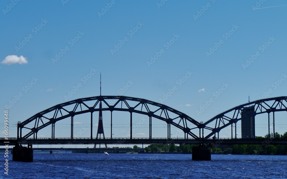 Fluss Düga in Riga in Lettland