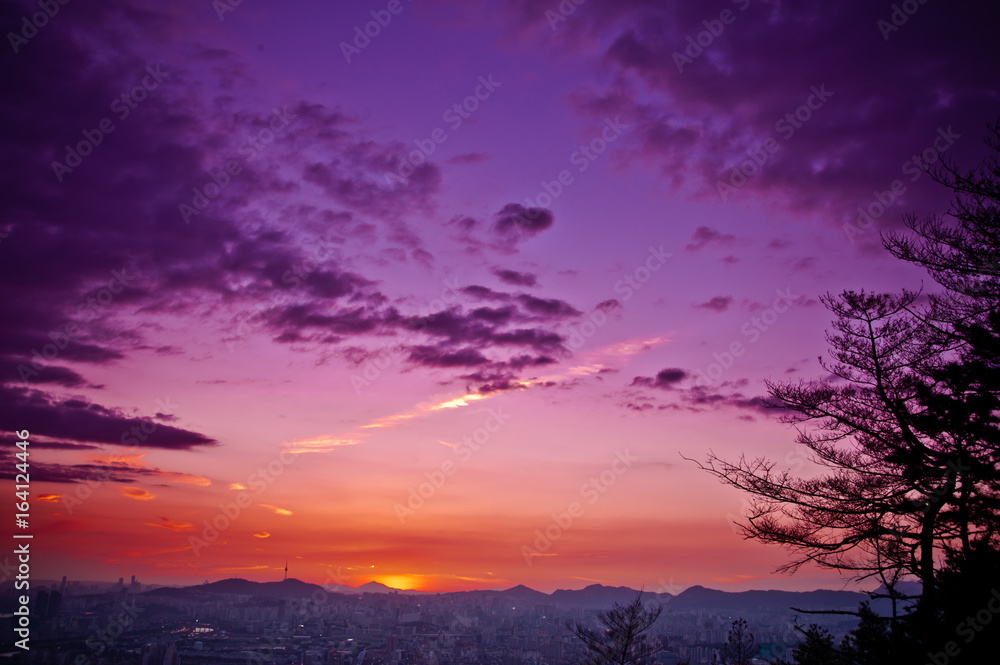 Fototapeta premium South Korea, sunset in beautiful Seoul.