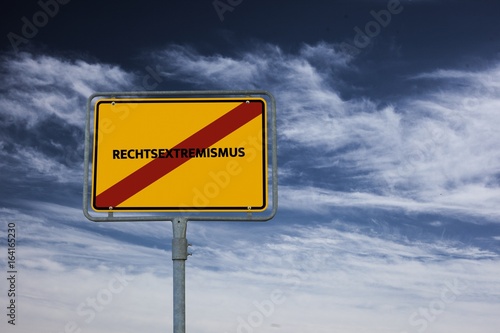 Photos RECHTSEXTREMISMUS - Bilder mit Wörtern aus dem Bereich Extremismus, Wort, Bild,