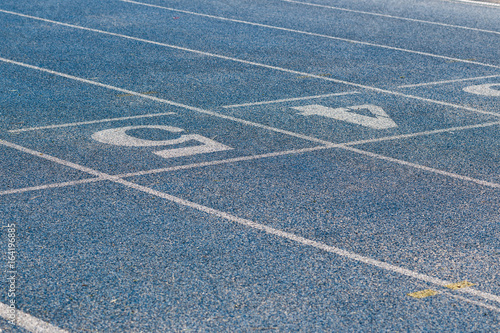 Numbers in a row, Marking on a running track