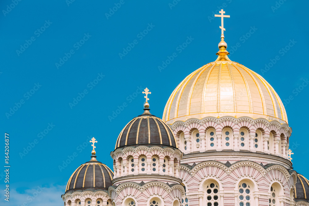 Obraz premium Riga Nativity Of Christ Cathedral - Famous Church On Blue Sunny 