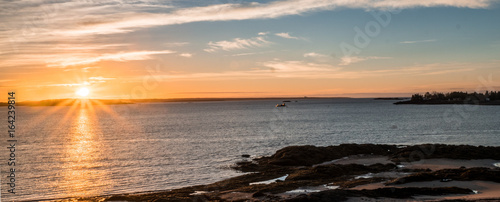 Canvas Print sunrise over the Bay of Fundy near Pocologan and New River Beach in New Brunswic