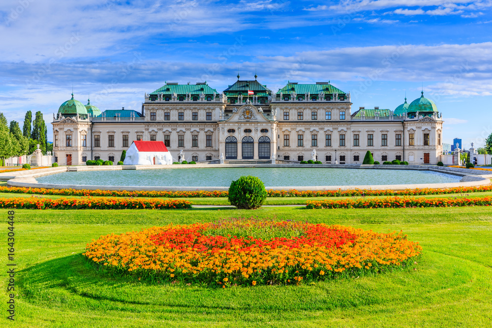 Vienna, Austria. Upper Belvedere Palace and garden. - obrazy, fototapety, plakaty 