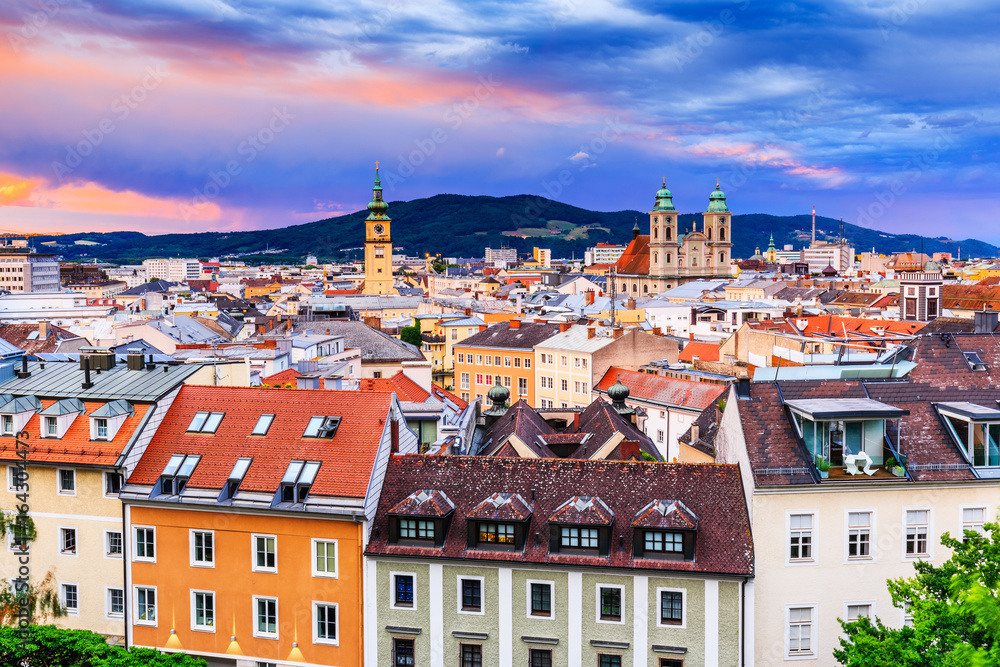 Obraz premium Linz, Austria. Panoramic view of the old town.