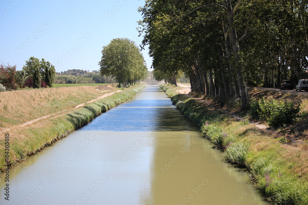 canal du midi : sallèles d'aude canal du midi : sallèles d'aude