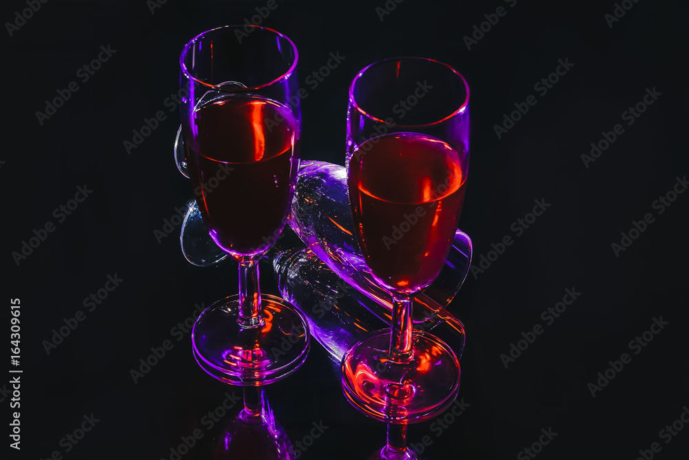 Glasses of red wine Glasses of red wine