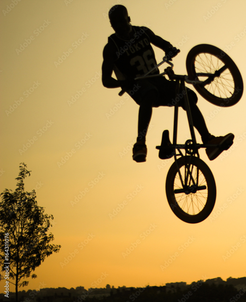 Sport - Vélo - Lyon - BMX coucher soleil