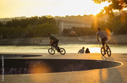 Sport - Vélo - Lyon - BMX coucher soleil