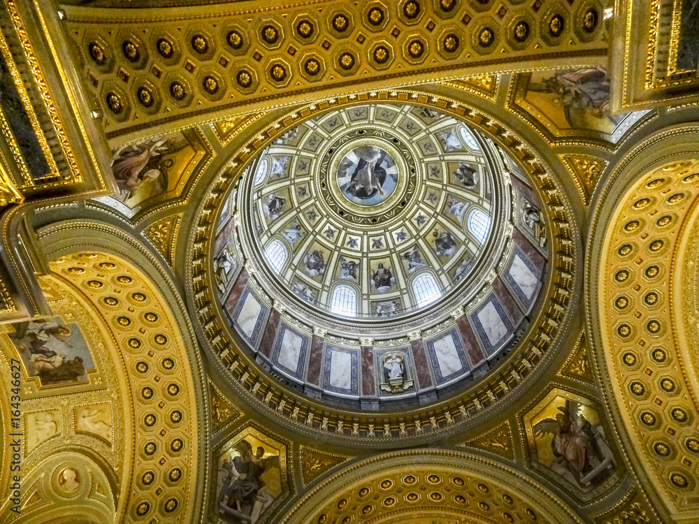 rich ornamented ceiling
