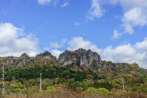 秋の岩櫃山の風景