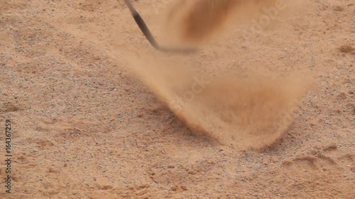 golf sand trap to hole 