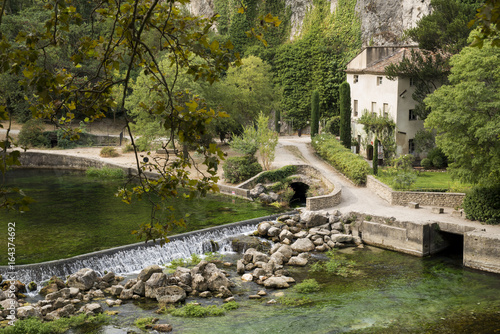 Canvas Print Fontaine de vaucluse