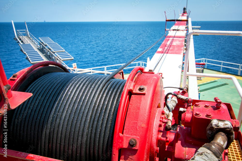 Crane, Pedestal crane winch, Steel wire rope on production platform