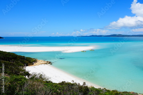 Whitehaven beach with 2 boats, Australia © Laure